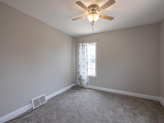 3rd image of 29343 Euclid Ave APT 2