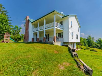 5210 Seneca Trl, Hillsboro, WV, 24946
