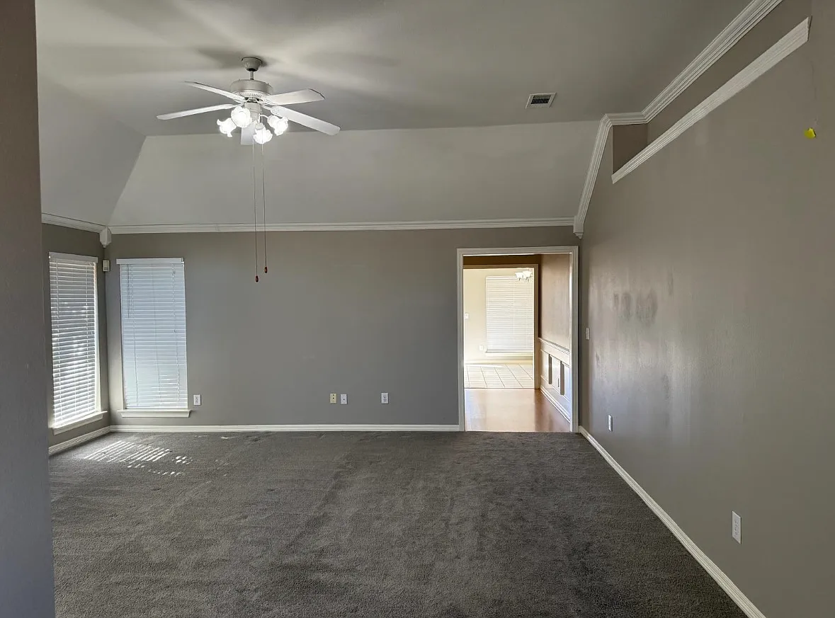 3 bed, 1820 sqft, $2,350 — Photo 4