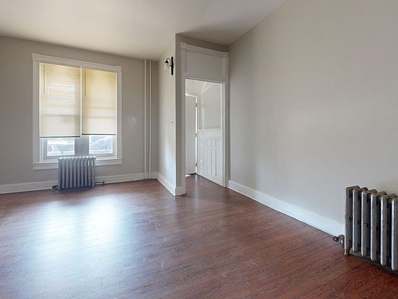 4th image of 1709 W Bristol St