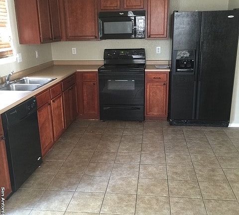 2nd image of 119 Booker Palm