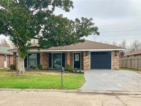 24 Dunleith Dr, Destrehan, LA 70047