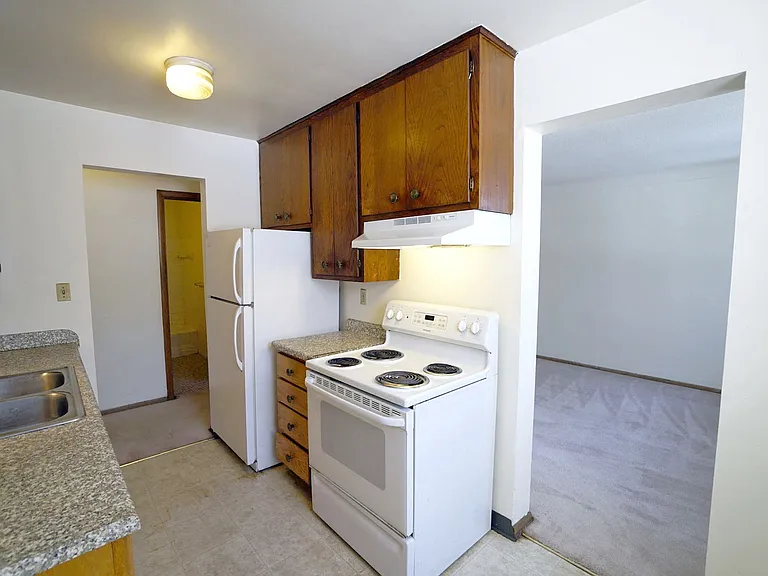 Priscilla Standish Apartments — Photo 59
