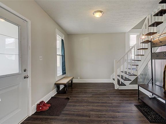 5th image of 2523 N Shriver Ave