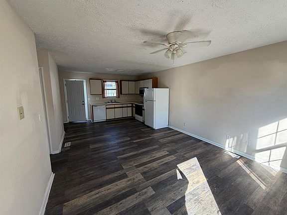 4th image of 709-B 3rd Ave. S