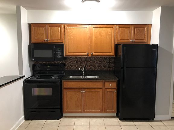 2nd image of 7201 W Wellington Ave Unit 1C