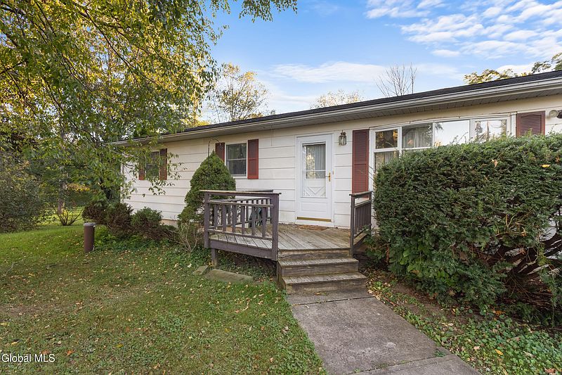 4th image of 141 Bray Road