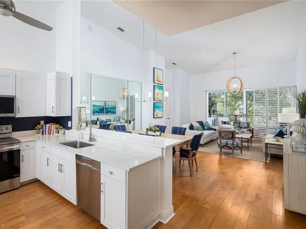 810 Breakaway LN #203, NAPLES, FL 34108