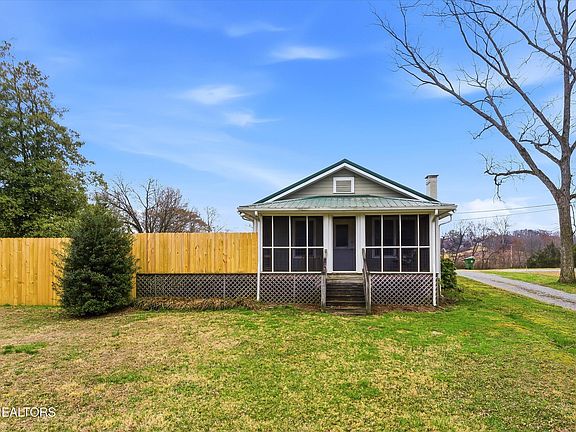 2nd image of 2036 Morganton Rd