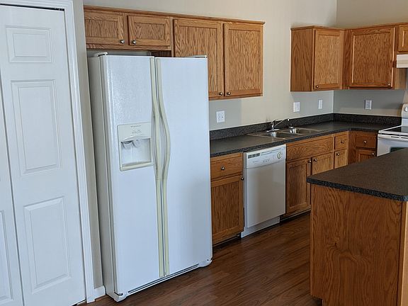 2nd image of 45517 Revere Dr