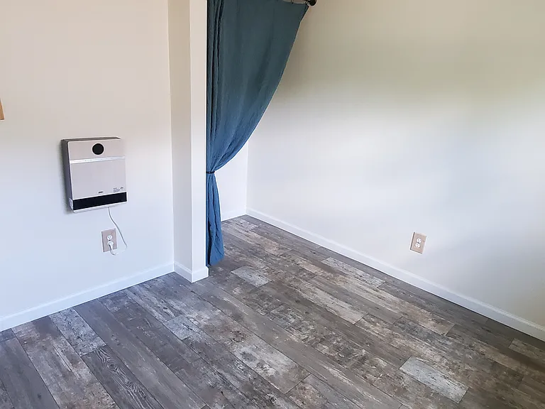 402 Pine St — Photo 8