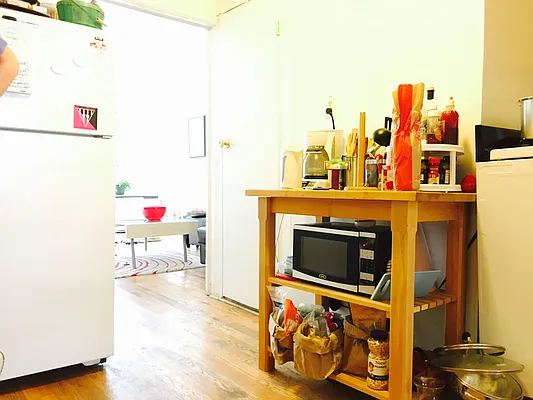 Rented by Nooklyn NYC LLC | media 8