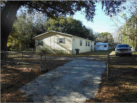 3rd image of 5218 Shadyglen Dr