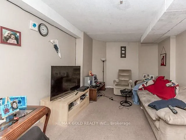 110 Sunforest Dr #BASEMENT — Photo 5