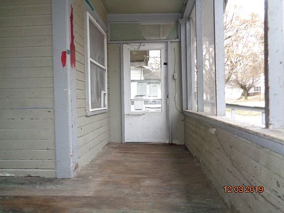 4th image of 307 Albert Ave