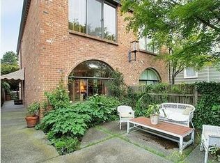 1621 42nd Ave E, Seattle, WA 98112