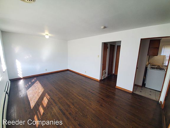 2nd image of 1102 Beacon St APT 21