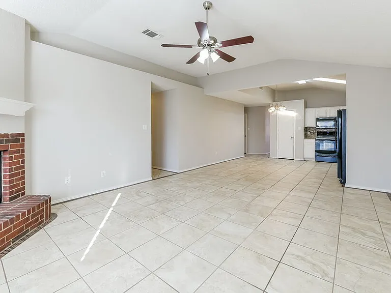 6204 Tidewater Dr — Photo 8