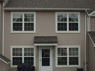 76 Courtyard Dr, Carlisle, PA 17013