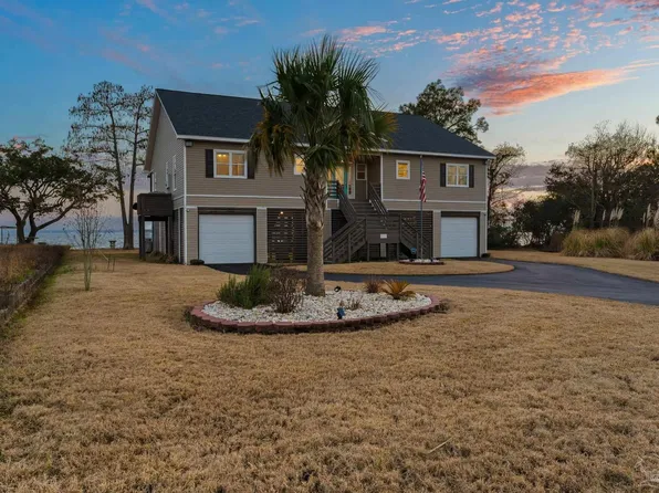 3753 Andrew Jackson Dr, Pace, FL 32571