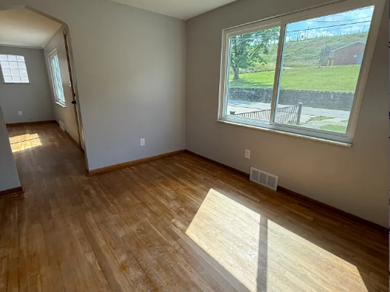 3550 Camp St — Photo 3