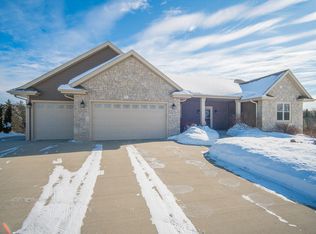 1388 American Eagle Dr, Slinger, WI 53086