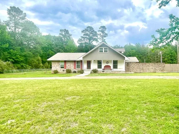 1686 New Sight Dr NE, Brookhaven, MS 39601