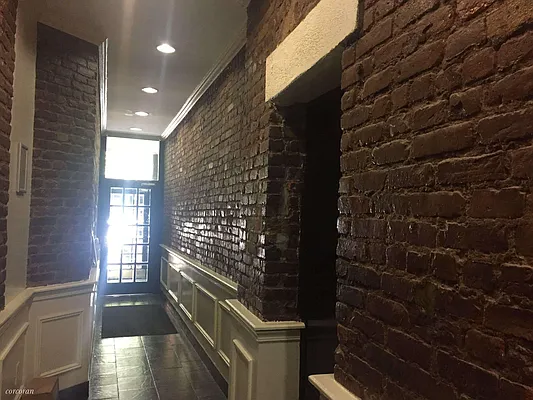 Rented by Corcoran | media 100