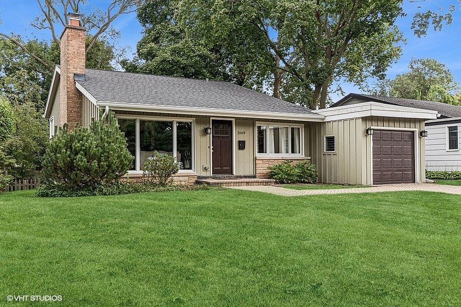1st image of 2669 Crawford Ave