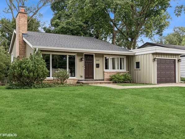 2669 Crawford Ave, Evanston, IL 60201