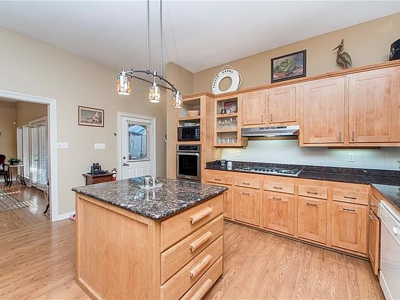 2nd image of 47103 Monticello Dr