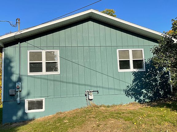 4th image of 3538 S Lake Leelanau Dr