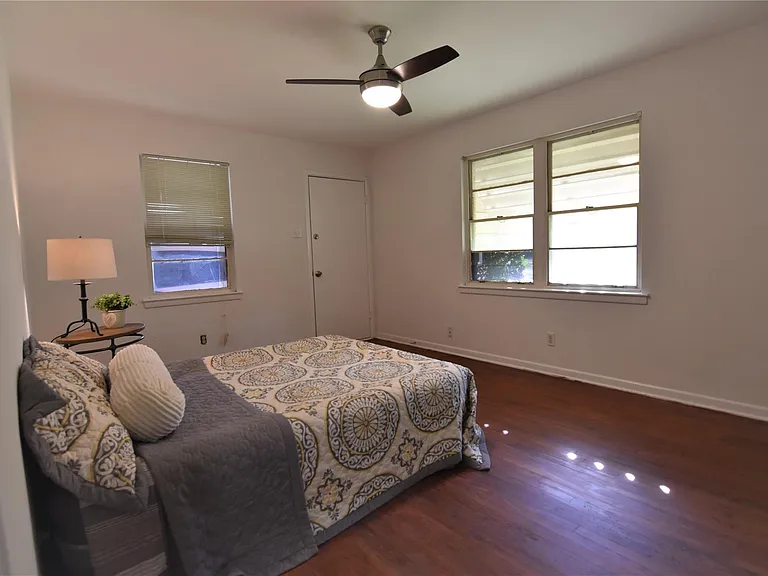 1202 Sunnyside Ave — Photo 9