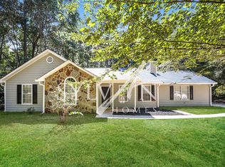 52 Standing Rock Rd, Senoia, GA 30276