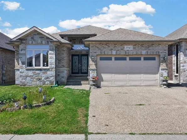 3945 Zanzibar Cres, Windsor, ON N9G 0A5
