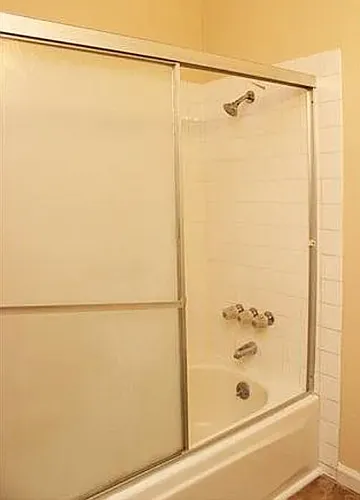 3928 Bayview Cir Photo 1