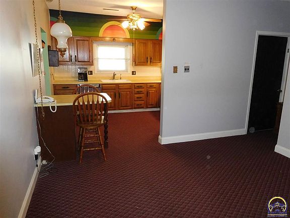 5th image of 409 Orange St