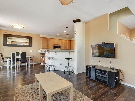 4th image of 2816 E Dunbar Dr