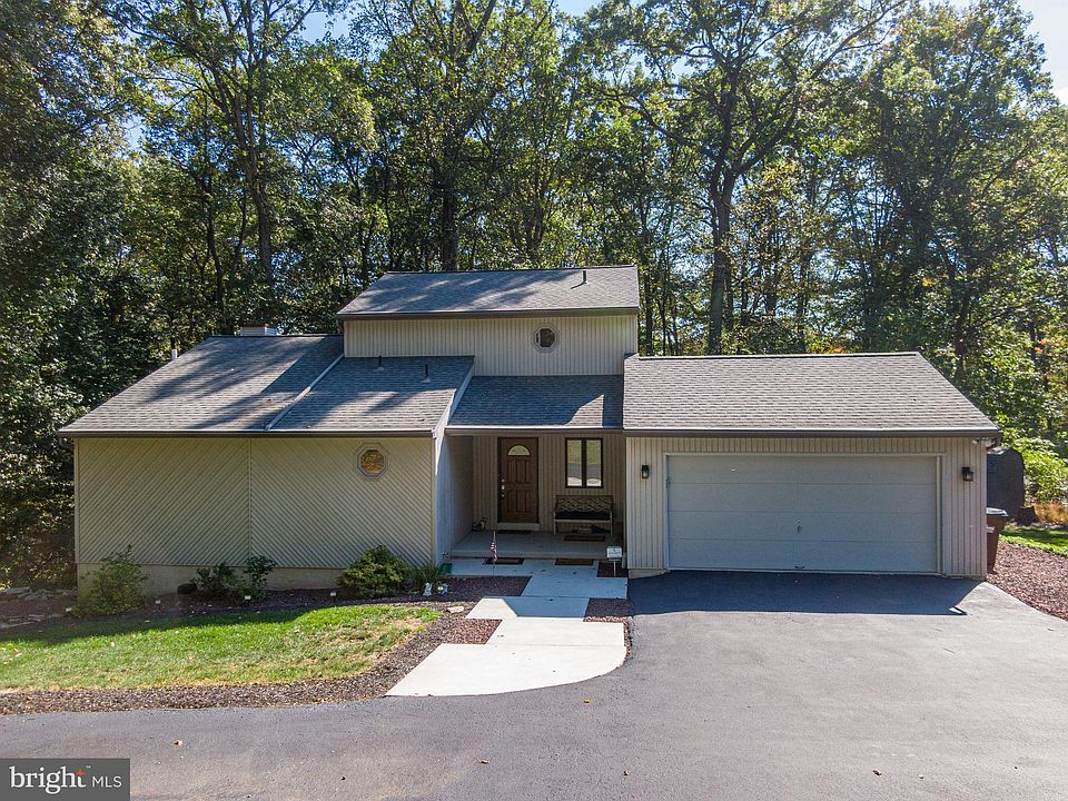 1st image of 26 Highland Dr