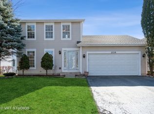 2728 Bluewater Cir, Naperville, IL