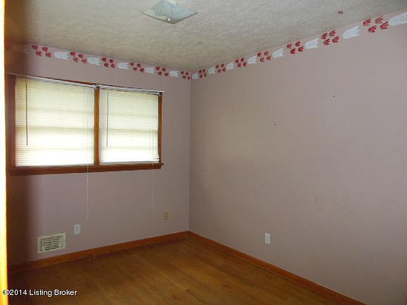 4th image of 7110 Feyhurst Dr