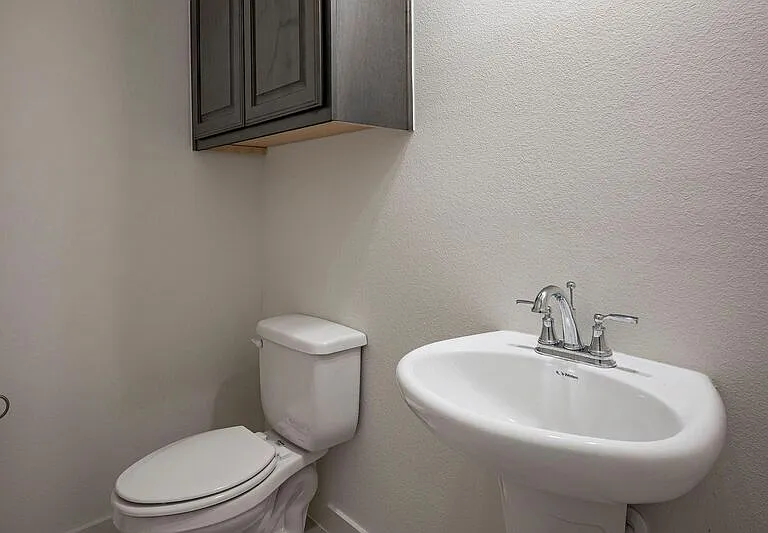 1763 Montgomery Dr — Photo 13