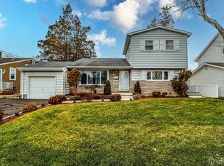 62 Albemarle Rd, Colonia, NJ 07067