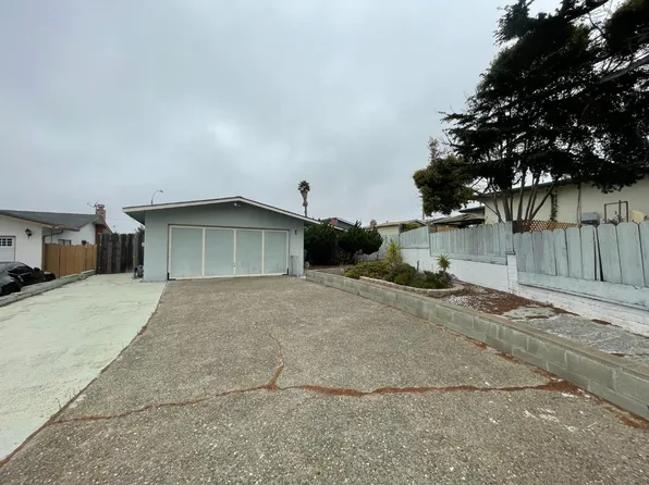 4 Louvaine Ct, Seaside, CA 93955