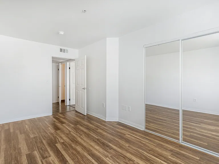 Magnolia City Lights Apartments — Photo 19