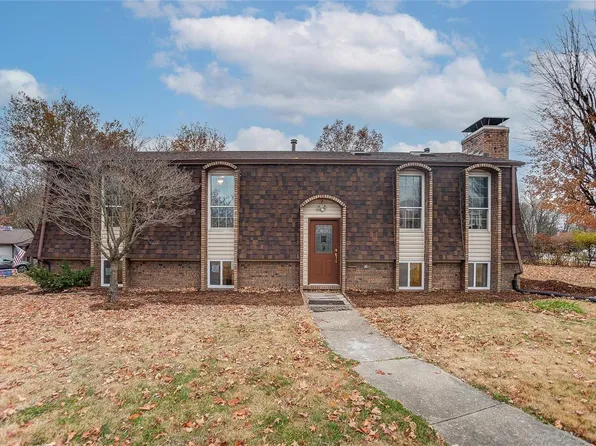 116 Berkshire Dr, Belleville, IL 62223