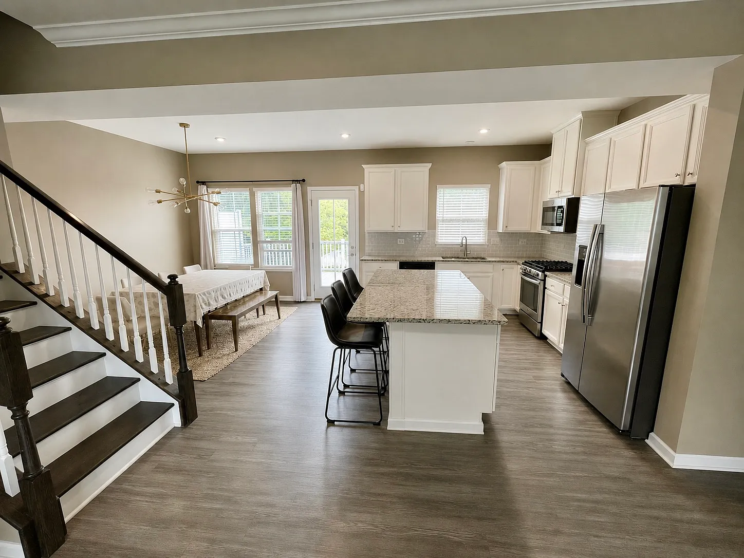 3 bed, 2.5 bath, 1786 sqft, $3,250 — Photo 4