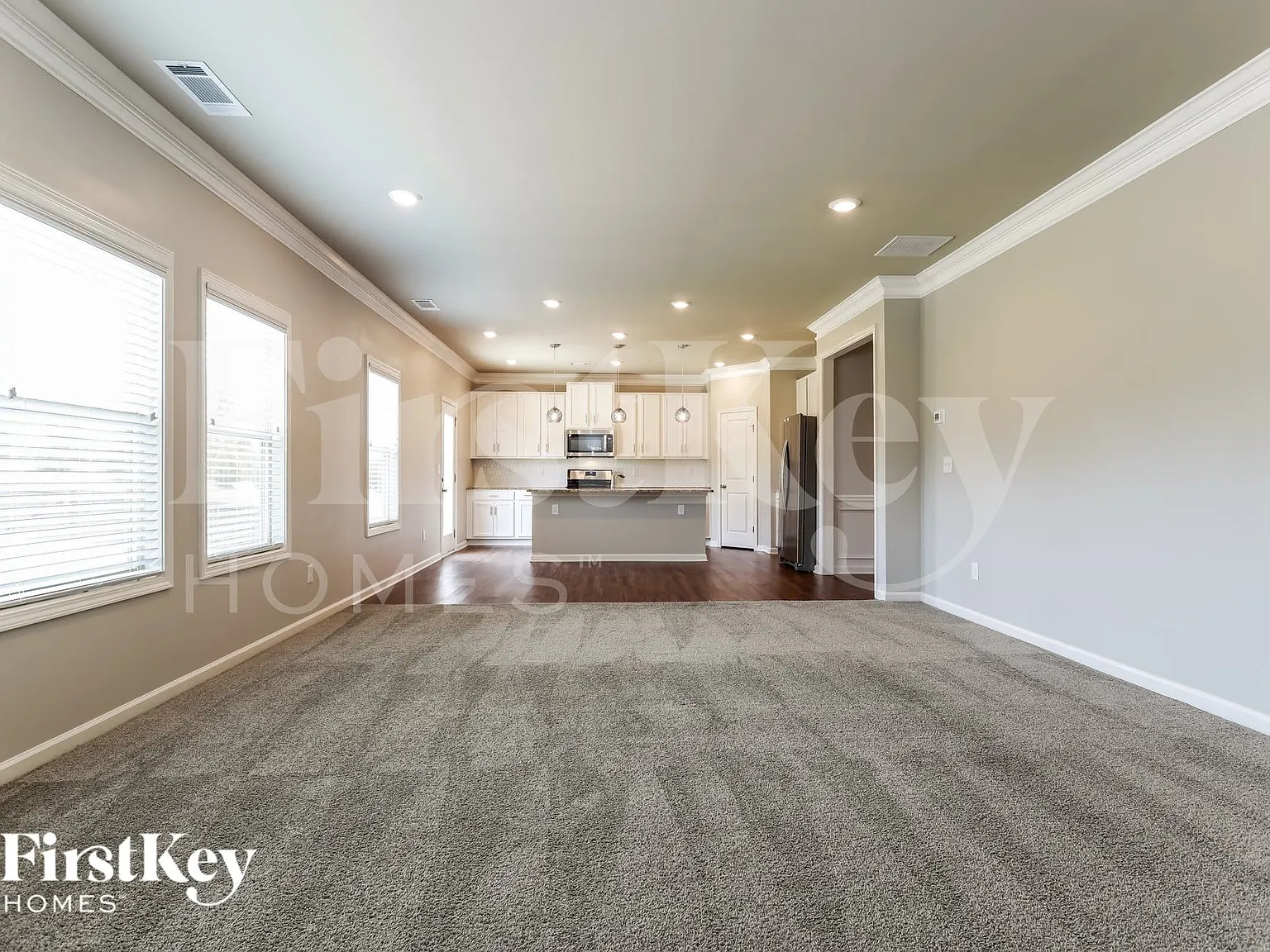 4 bed, 3.0 bath, 2878 sqft, $3,085 — Photo 3