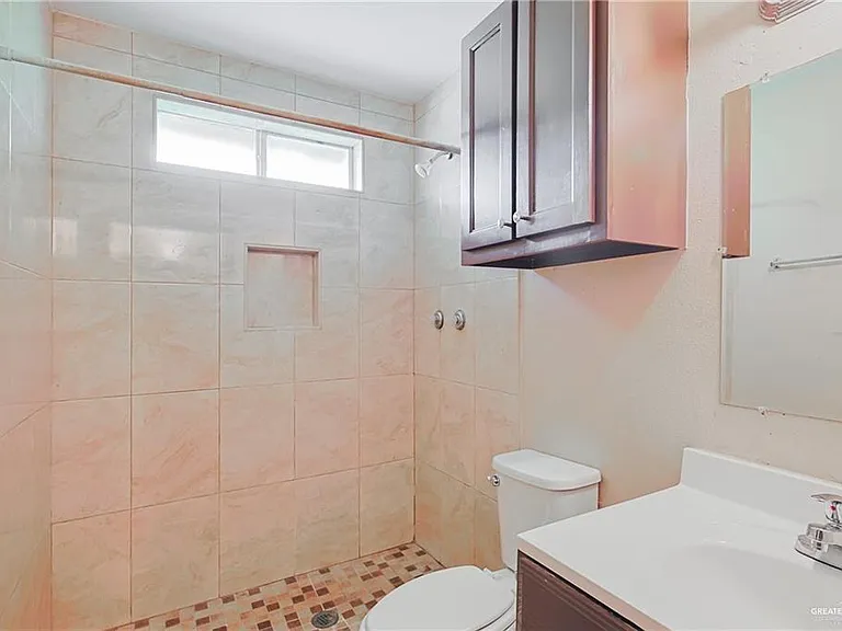 1521 W Nolana Ave #D — Photo 10