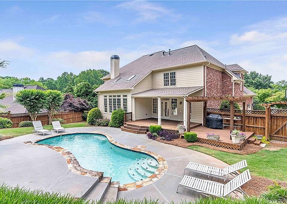 2nd image of 720 Spalding Heights Dr #0